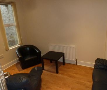 82 Carmel Street, Holylands, Belfast, BT7 1QF - Photo 1