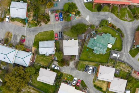 Modern Unit in a Prime Claremont Location - Photo 4