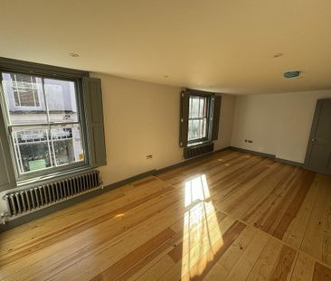 2 bedroom maisonette to rent - Photo 2