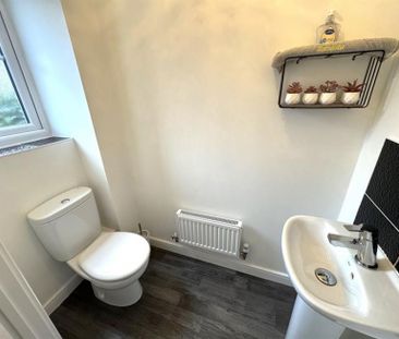 3 Bedroom Semi Detached To Let - Photo 1