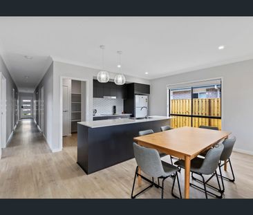 1/68 Annette Street, Logan Reserve, Qld 4133 - Photo 2