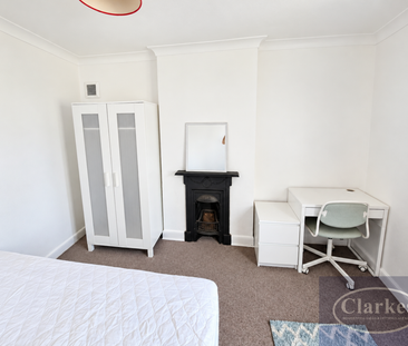 5 bedroom detached house to rent - Photo 4
