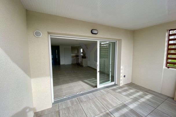 EXCEPTIONNEL T3 DERNIER ETAGE AVEC TERRASSE ET DEUX PLACES D - Photo 1