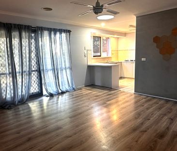 2 Jade Court, Hampton Park VIC - Photo 2