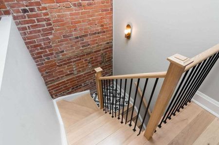 For Lease - 1216 Dundas Street Unit# 3, Toronto, Ontario - Photo 3