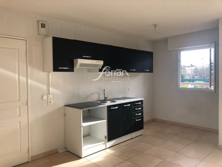 Location Appartement 3 pièces 64m² DRAGUIGNAN 83300 - Photo 5