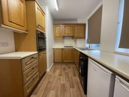 2 Bedroom Flat To Let - Photo 3