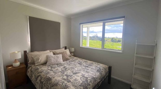 Fully furnished on York street - Midhurst - Photo 1