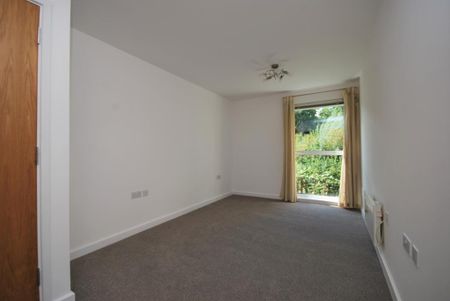 2 bedroom flat to rent - Photo 5