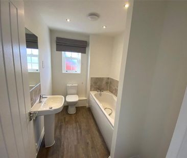 3 bedroom terraced house to rent - Photo 6
