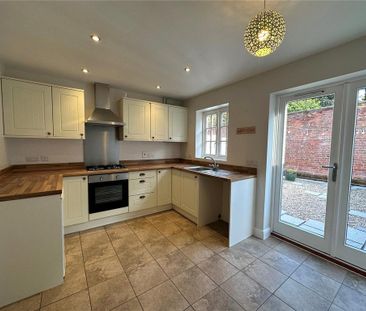 3 bedroom terraced house to rent - Photo 5