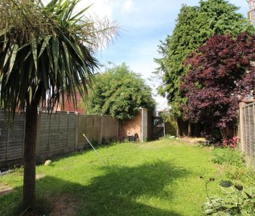 3 bedroom terraced house to rent - Photo 2