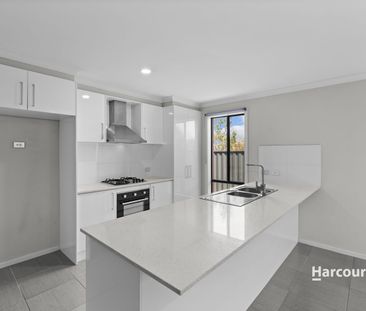 Family Comfort in Sought-After Watergrass Estate - Photo 5