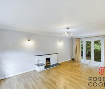 4 bedroom detached house to rent - Photo 6