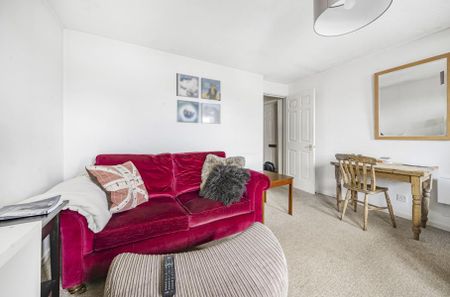 Queens Road, Guildford - 1 bedroomProperty for lettings - Seymours - Photo 3