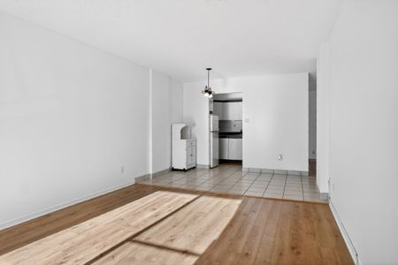 Appartement à louer - Brossard (Noms de rues (P)) Appartement à louer - Brossard (Noms de rues (P)) - Photo 2