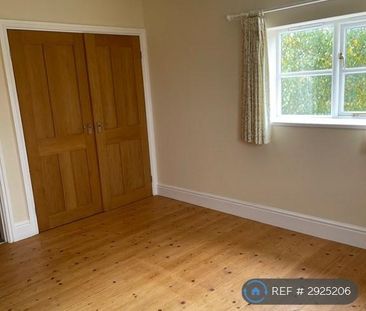 2 bedroom semi-detached house to rent - Photo 3