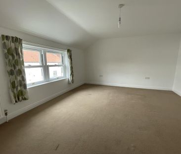 2 bedroom semi-detached house to rent - Photo 6