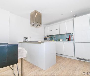 3 bedroom flat to rent - Photo 6