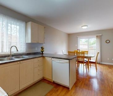 For Lease - 133 Monique Crescent Unit# main floor, Barrie, Ontario - Photo 2