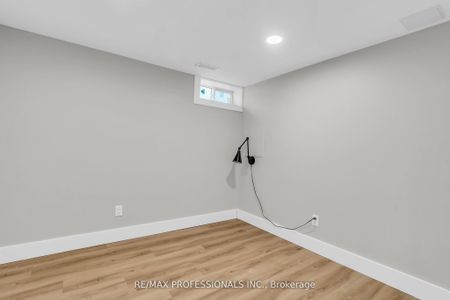 For Lease - 139 Byron Avenue Unit# Lower, Kitchener, Ontario - Photo 2