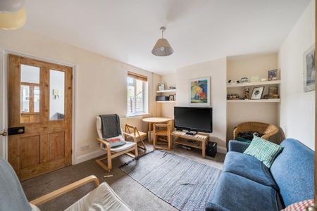 4 bedroom terraced house to rent - Photo 2