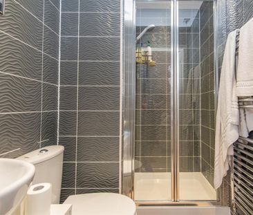 4 bed House To Let - Photo 5
