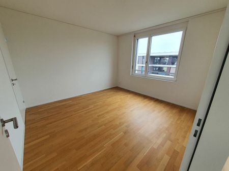 "Schöne und helle 3.5 Neubauzimmerwohnung im 2. OG in Bern Brünnen" - Photo 2