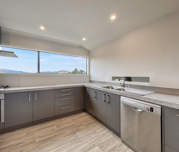 Welcome to 3A Trilids Lane. - Photo 6