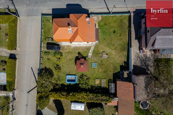 Pronájem domu 120 m² s pozemkem 586 m² - Фото 1