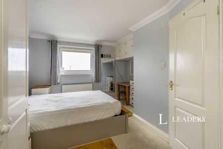 2 bedroom apartment to rent The Gables, Norfolk Square, PO21 - Photo 5