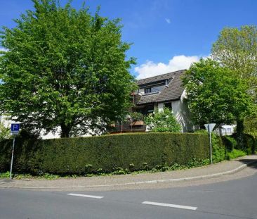 Wunderschöne 2-Zimmer-Wohnung mit Einbauküche und traumhaftem Garte... - Photo 5