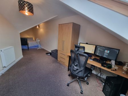 3 Bed Student Accommodation - Photo 3