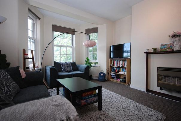 3 bedroom apartment to rent - Photo 1