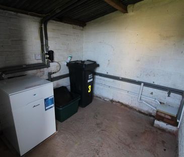 3 bedroom semi-detached house to rent - Photo 6