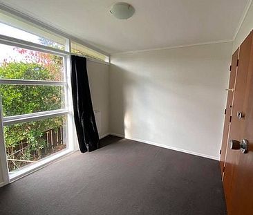 **SPACIOUS FAMILY HOME** - Photo 1