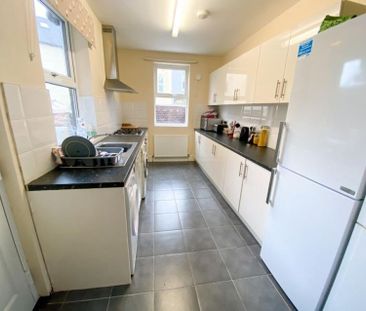 5 bedroom house share to rent - Photo 5