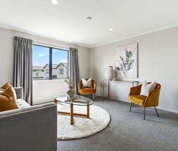 Spacious 4-Bedroom Townhouse in Prime Hobsonville Location - Photo 3