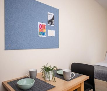 Studio to rent - Photo 1