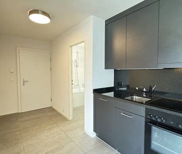 Rent a 2 ½ rooms apartment in Oensingen - Photo 2