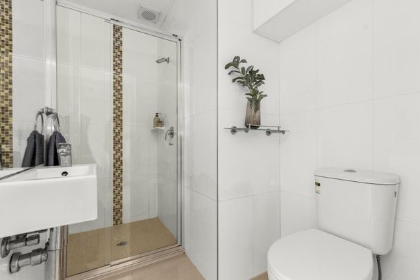 1/293-297 Plenty Road, Preston VIC 3072 - Photo 1