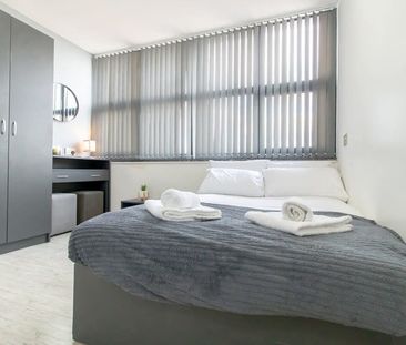 Borough Road - Photo 4