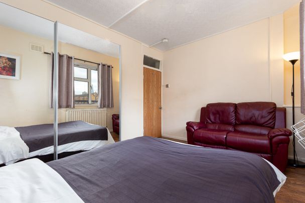 RM2 Tarling Street | Shadwell | London | E1 0AZ - Photo 1