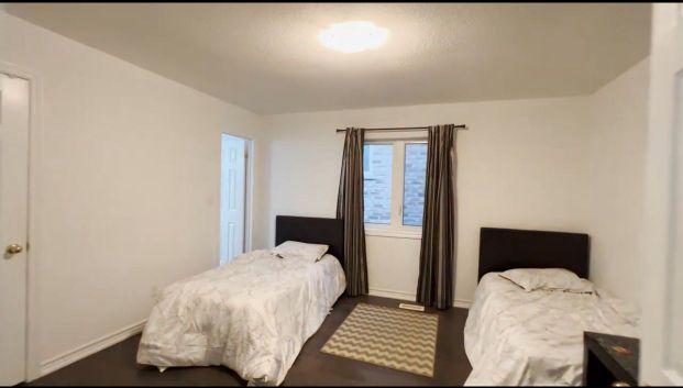 For Lease - 992 Wrenwood Drive Unit# Main, Oshawa, Ontario - Photo 1