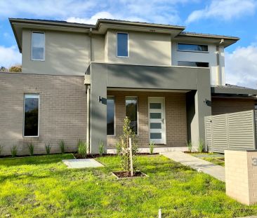 33 Dinsdale Road, - Photo 1