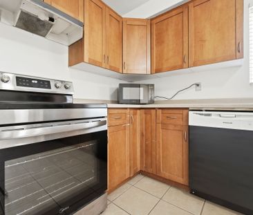 For Lease - 23 Heatherdale Place, Hamilton, Ontario - Photo 2