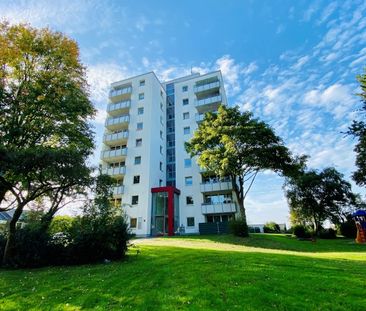 Drei-Zimmer-Wohnung mit Balkon! - Foto 1