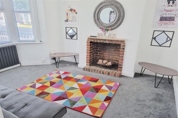 2 bedroom terraced house to rent - Photo 1