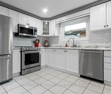 Detached Home For Lease | X9258604 - Photo 2