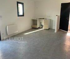 Location Maison 3 pièces 51m² CEYRESTE 13600 - Photo 1